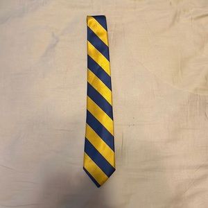 Gap kids tie barely was worn